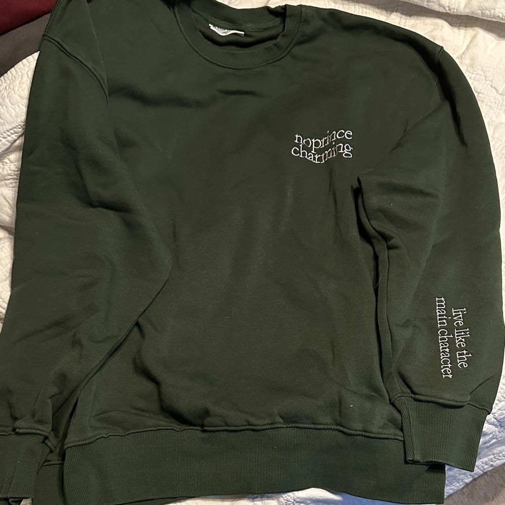 “Slay your own dragons” Green Sweatshirt